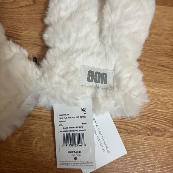 UGG Women's Faux Fur Fingerless Glove - Picture 8 of 11